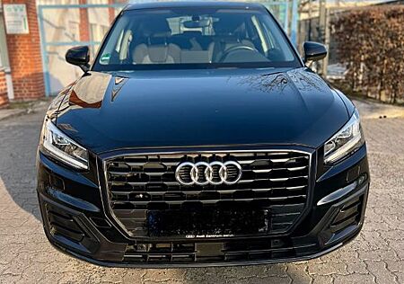Audi Q2 35 TFSI S tronic sport sport