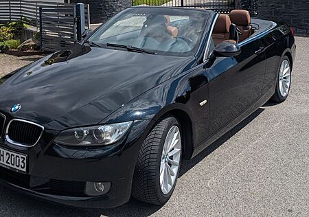 BMW 320d Cabrio: Gepflegt, original, zweite Hand