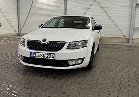 Skoda Octavia Active Combi - TÜV 11/26