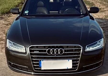 Audi A8 3.0 TDI ultra tiptronic quattro -