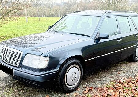 Mercedes-Benz E 220 Klima SHD AHK Kein Rost