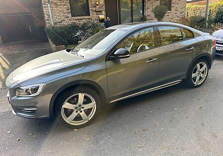 Volvo V90 Cross Country S60 Cross Country D4 Geartronic Summum Volleder