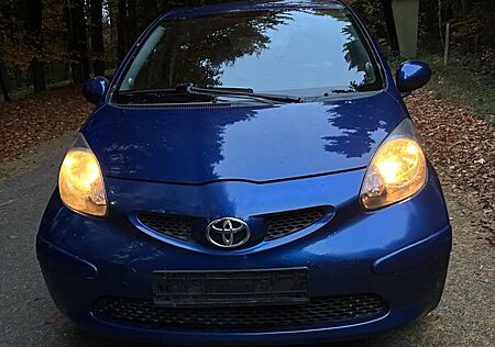 Toyota Aygo (X) Aygo -Top Zustand-TÜV/AU Neu 10-2027-Klima