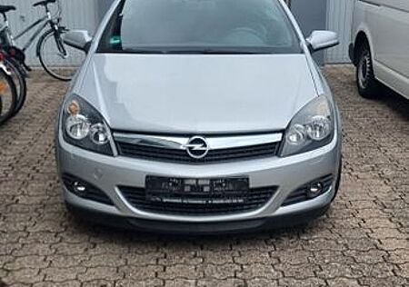 Opel Astra Endless Summer 1.6 TWINPORT 77kW Endle...