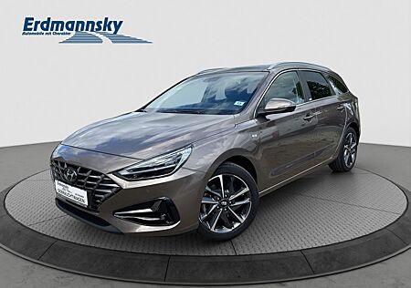 Hyundai i30 cw Prime Mild-Hybrid/Navi/LED/Pano/Kam/17Zo