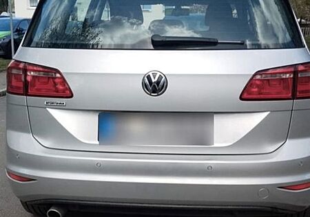 VW Golf Sportsvan Volkswagen 1.6 TDI DSG Trendline BMT Tre...