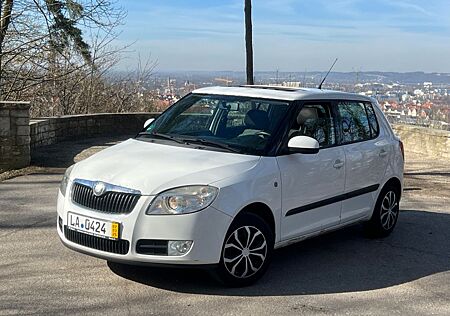 Skoda Fabia 1.4 Schiebedach 2.HAND AHK PDC TEMPOMAT