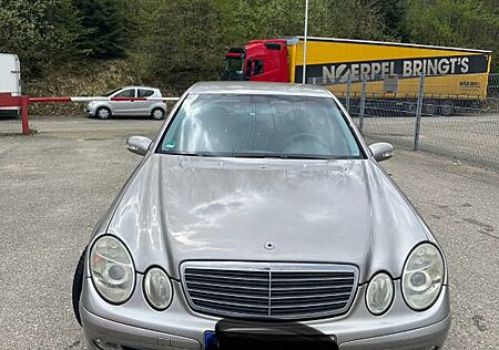 Mercedes-Benz E 220 CDI CLASSIC Classic