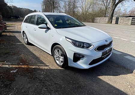 Kia Cee'd / Ceed 1.6 CRDi Eco 100kW Spirit SW Spirit