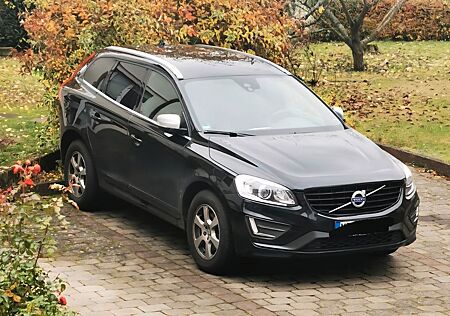 Volvo XC 60 XC60 D4 AWD R-Design Momentum