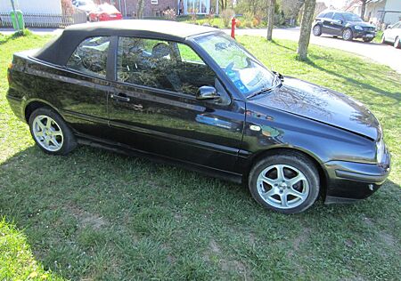 VW Golf Volkswagen 4 Cabrio, schwarz, Verdeck in wirklich gute