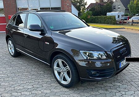 Audi Q5 3.2 FSI S tronic quattro S-Line + 20 Zoll