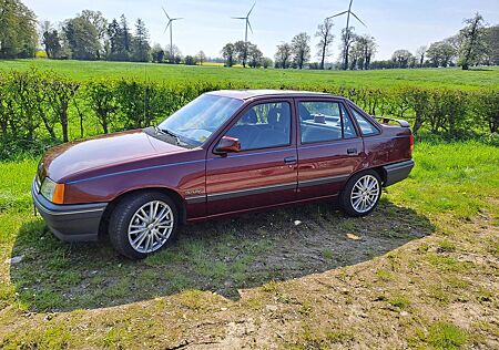 Opel Kadett E 1.6i Beauty, Autom*Lack neu!*H-Kz.*TOP!