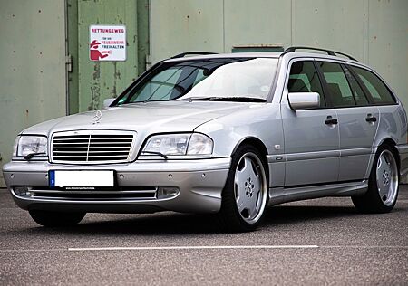 Mercedes-Benz C 55 AMG T-Modell 1 von 9 Stück Weltweit