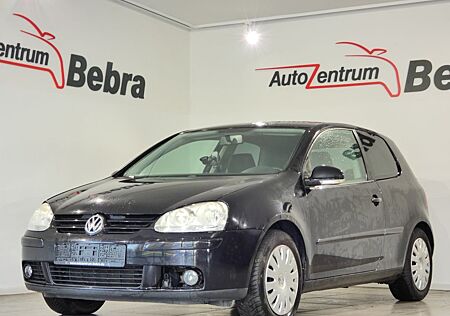 VW Golf Volkswagen V Lim. 1.4 Tour Klima/AHK/PDC/SHZ