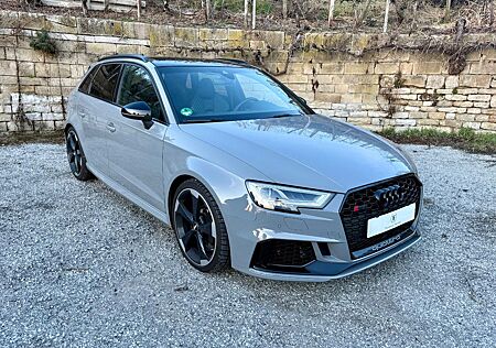 Audi RS3 Sportback, Pano, B&O, Matrix, Sportsitze !