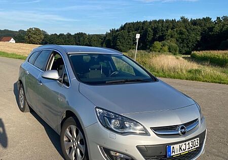 Opel Astra J ST 1.4 Turbo Vollausstattung