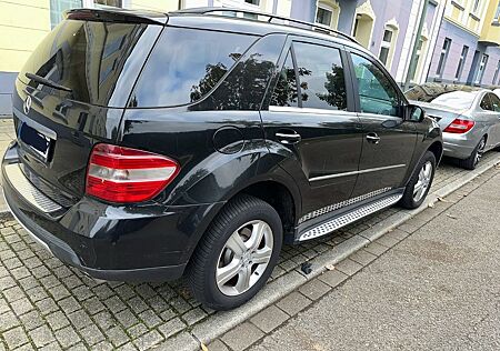 Mercedes-Benz ML 320 Mercedes ML320 CDI W164 7Gang Automatik 4Matic S