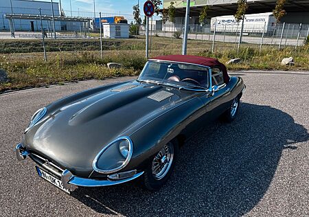 Jaguar E-Type gebraucht kaufen Jaguar E-Type S1 OTS 3,8L auch für größere Fahrer