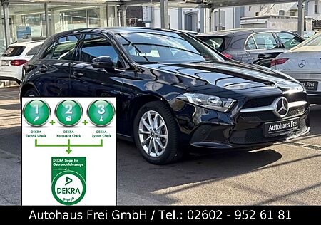 Mercedes-Benz A 250 e Advanced 1-HAND*AHK*NAVIGATION*SITZH.*