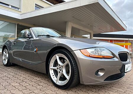 BMW Z4 Cabrio 3.0i Xenon Klima Leder Alu Pdc Tüv NEU