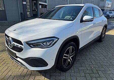 Mercedes-Benz GLA 200 Edition 1 - motor STUK - DEFECT - !!
