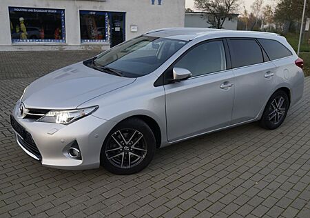 Toyota Auris Touring Sports Life+*2.0 D4D*1 Hand*Bi-Xen