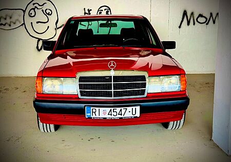 Mercedes-Benz 190