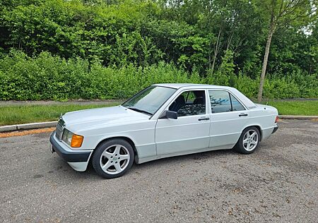 Mercedes-Benz 190