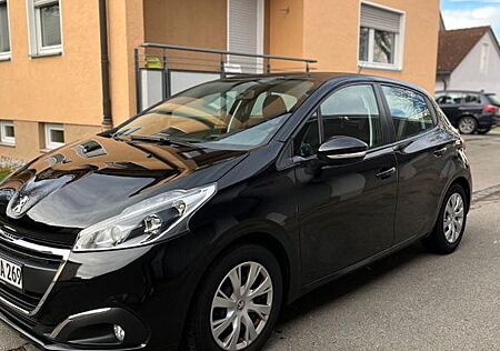 Peugeot 208 PureTech 82 Active Active