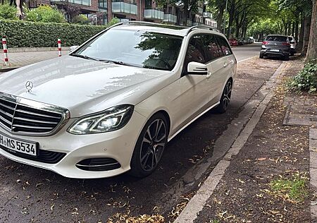 Mercedes-Benz E 350 CDI 4MATIC T BlueEFF. ELEGANCE ELEGANCE