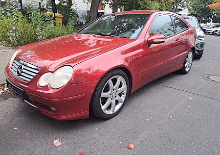 Mercedes-Benz 200 gebraucht kaufen Mercedes-Benz 200 C Sportcoupe Kompressor /