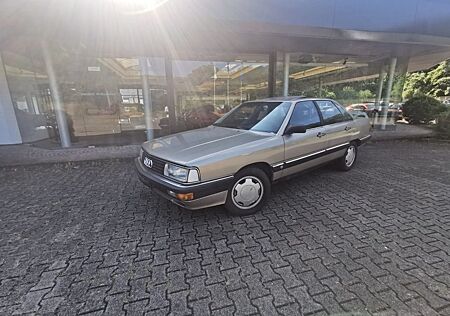 Audi 200 H-Zulassung+Automatik+super Zustand