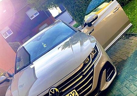 VW Arteon Volkswagen 2.0 TSI R-Line | 190 PS | TOP ZUSTAND