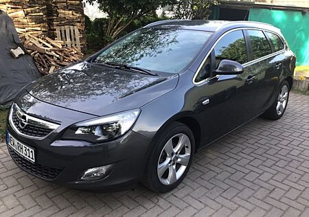 Opel Astra Sports Tourer 1.4 Turbo INNOVATION 103...