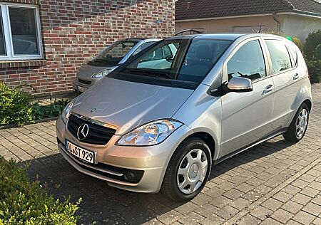 Mercedes-Benz A 160 NUR 24.500km mit abnehmbarer Anhängerkupplung