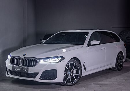 BMW 530d Touring xDrive M Sport Laser/HUD/Pano/ACC