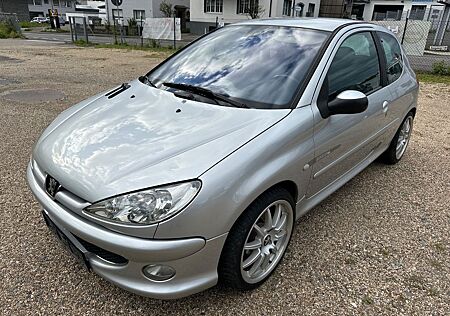 Peugeot 206 *1,6*Quiksilver**KLIMAAUTOMATIK**TEMPOMAT**