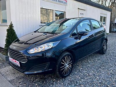 Ford Fiesta 1,25 "ZAHNRIEMEN NEU/SITZHEIZUNG/PDC/TÜV"