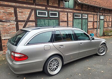 Mercedes-Benz E 200 KOMPRESSOR T CLASSIC Classic