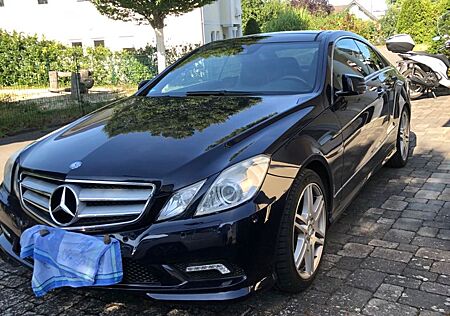 Mercedes-Benz E 250 Coupé BlueEFFICIENCY AVANTGARDE AVANTGARDE