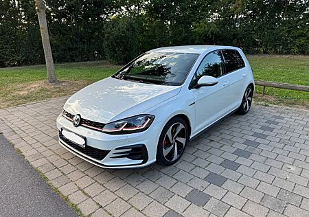 VW Golf Volkswagen 2.0 TSI GTI Performance Navi LED ACC