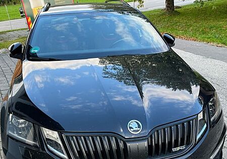 Skoda Octavia 2.0 TSI DSG RS Combi RS