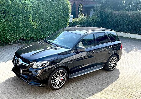 Mercedes-Benz GLE 63 AMG Mercedes-AMG GLE 63 S Performance + Innen-Tuning