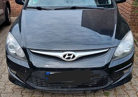 Hyundai i30 1.6 CRDi 66 kW Classic Classic