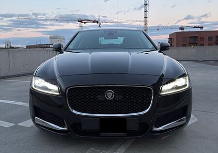 Jaguar XF 25d 240PS Prestige Automatik Prestige