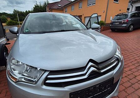 Citroën C4 VTi 95 Tend. Service NEU! / TÜV / AHK / Temp