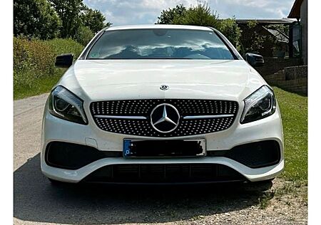 Mercedes-Benz A 180 AMG Line AMG Line