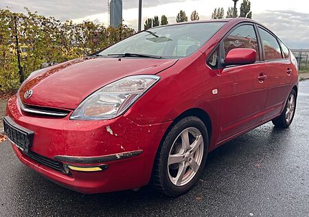 Toyota Prius gebraucht kaufen Toyota Prius 1.5-l-VVT-i Sol *2.Hand*