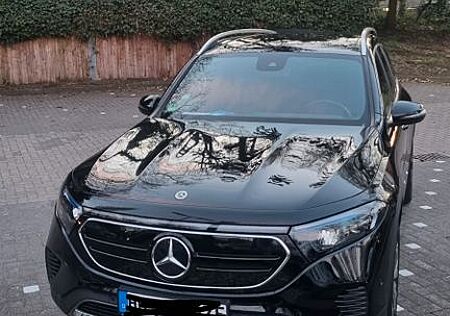 Mercedes-Benz EQB 250 - 7 Sitzer | Pano | Advanced | 26tkm